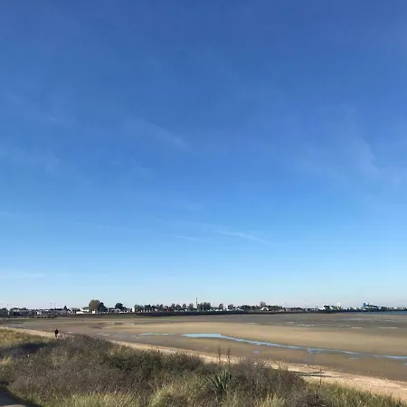 Accès Direct Mer. Du Débarquement Hébergement de vacances Ouistreham