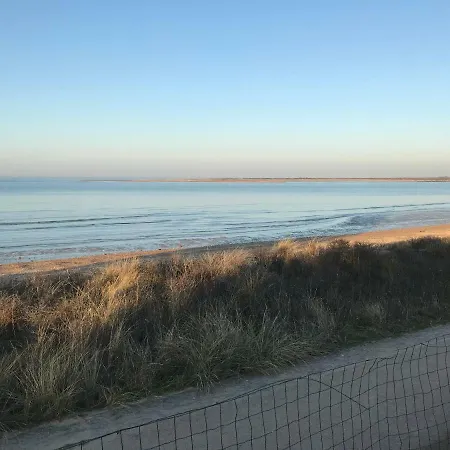 Acces Direct Mer. Du Debarquement Holiday home *